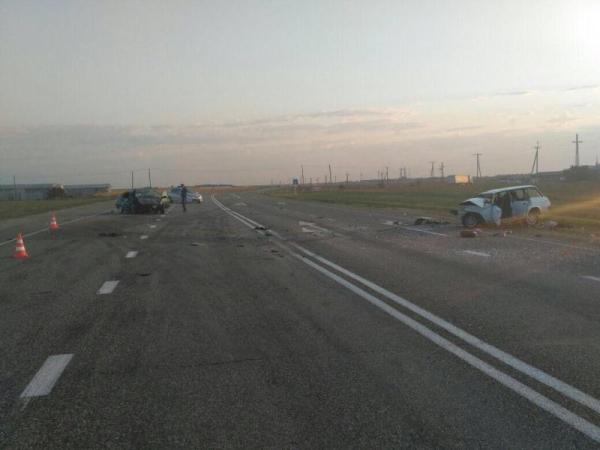На Ставрополье водитель легковушки покинул место смертельного ДТП